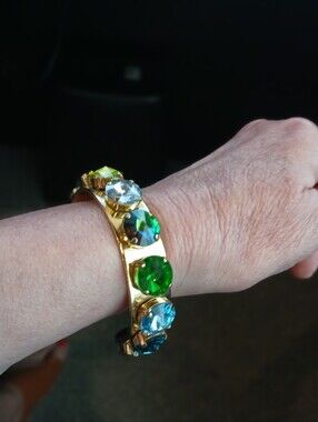TOVA BANGLE BRACELET